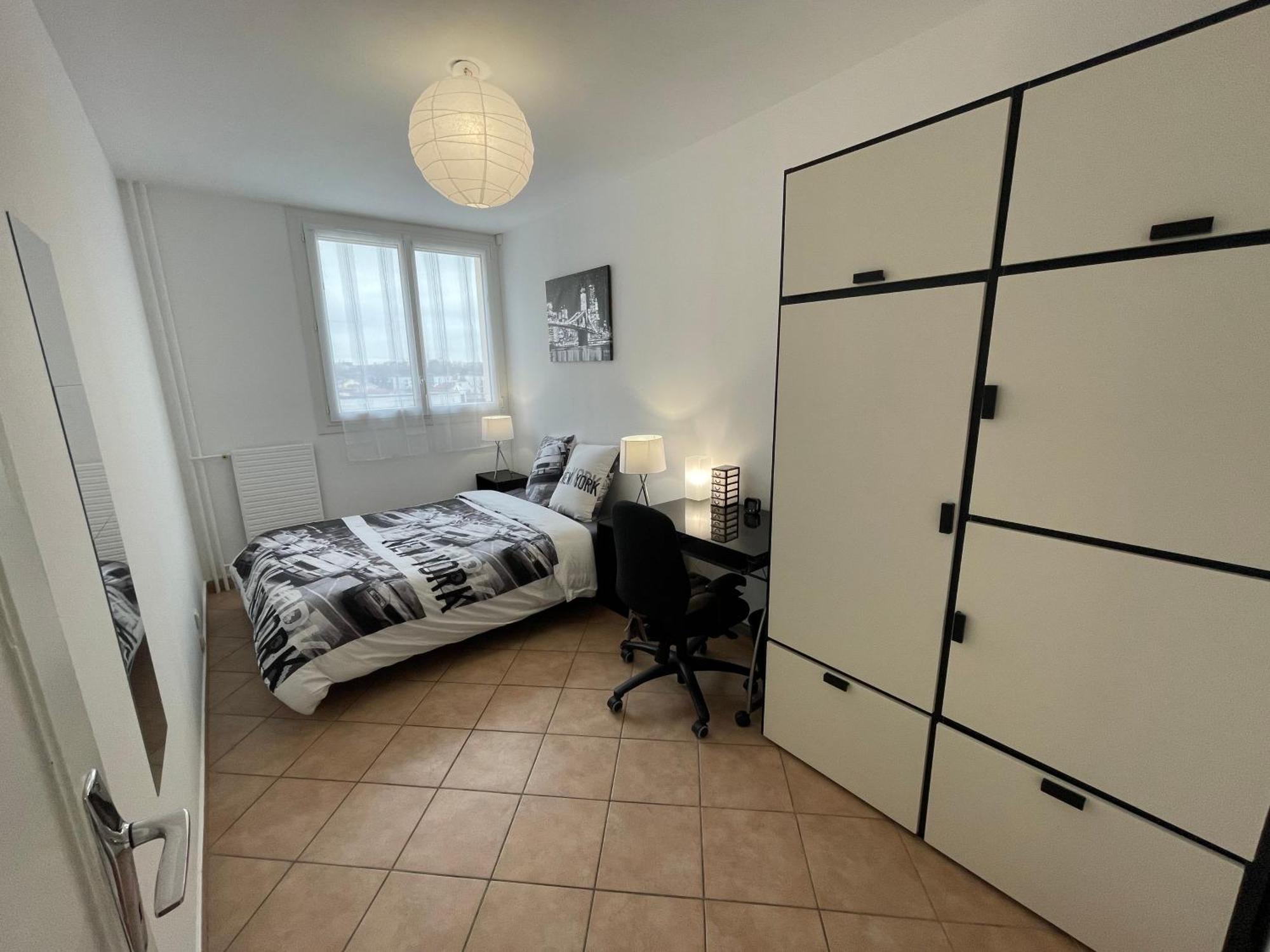 Location Privée En Colocation Dans Un En Velin Centre Appartamento