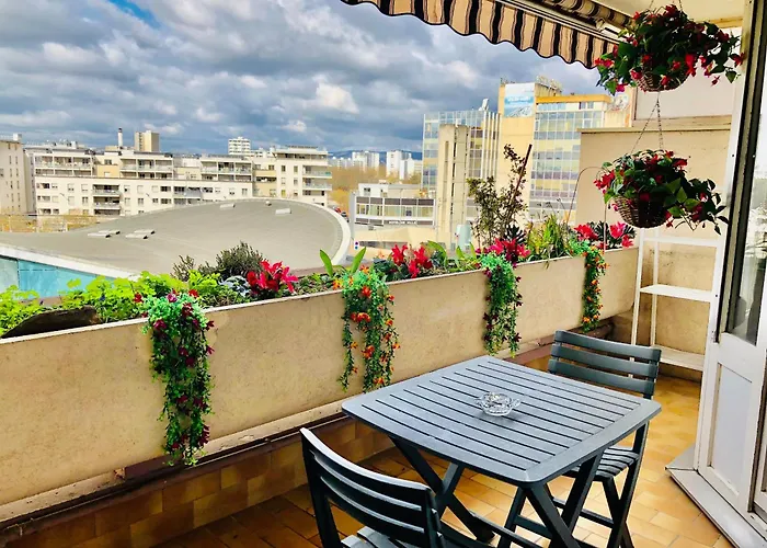 Location Chambre privée en colocation dans un appartement vaulx en velin centre
