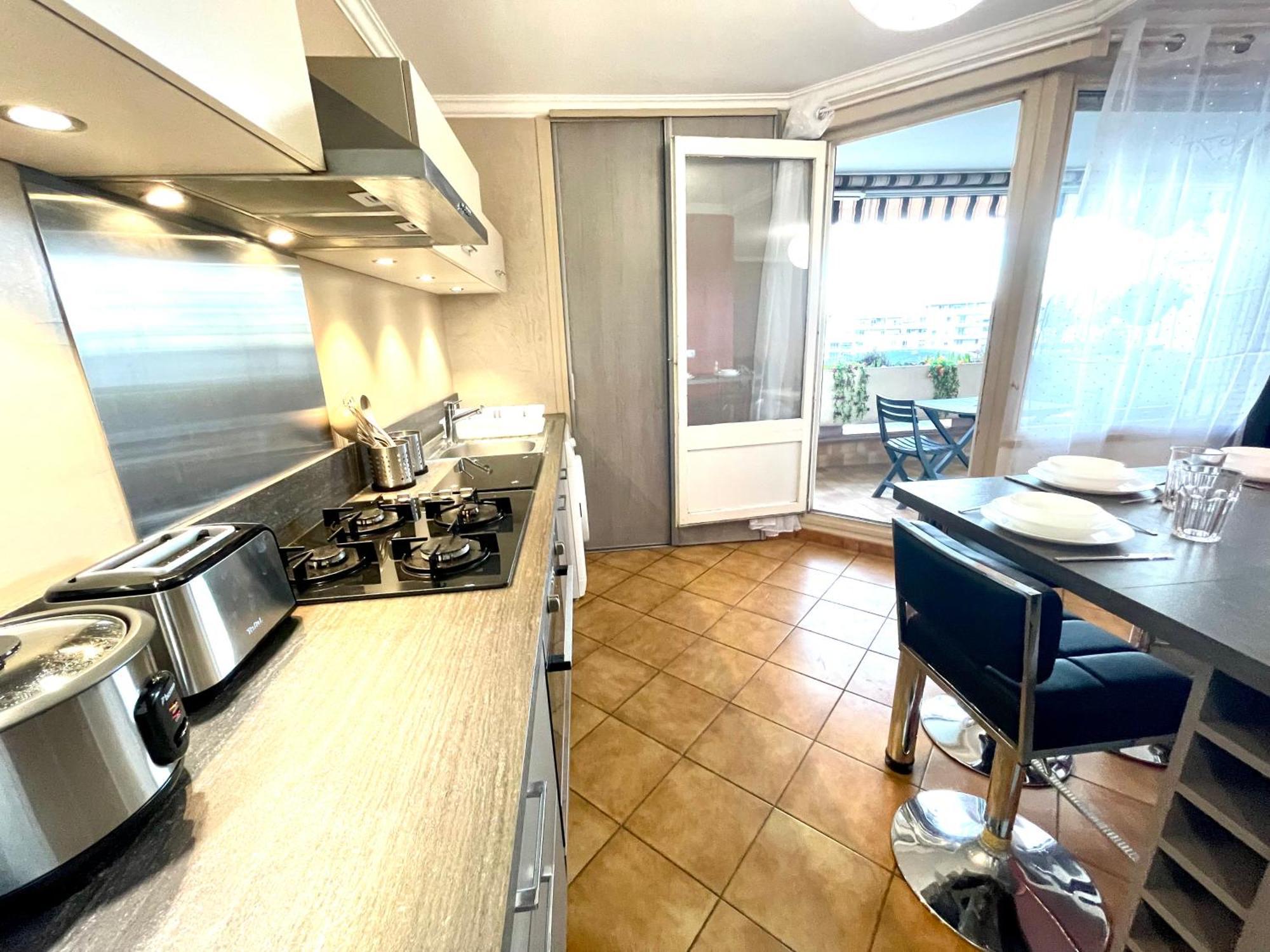 Location Privée En Colocation Dans Un En Velin Centre Appartement Vaulx-en-Velin