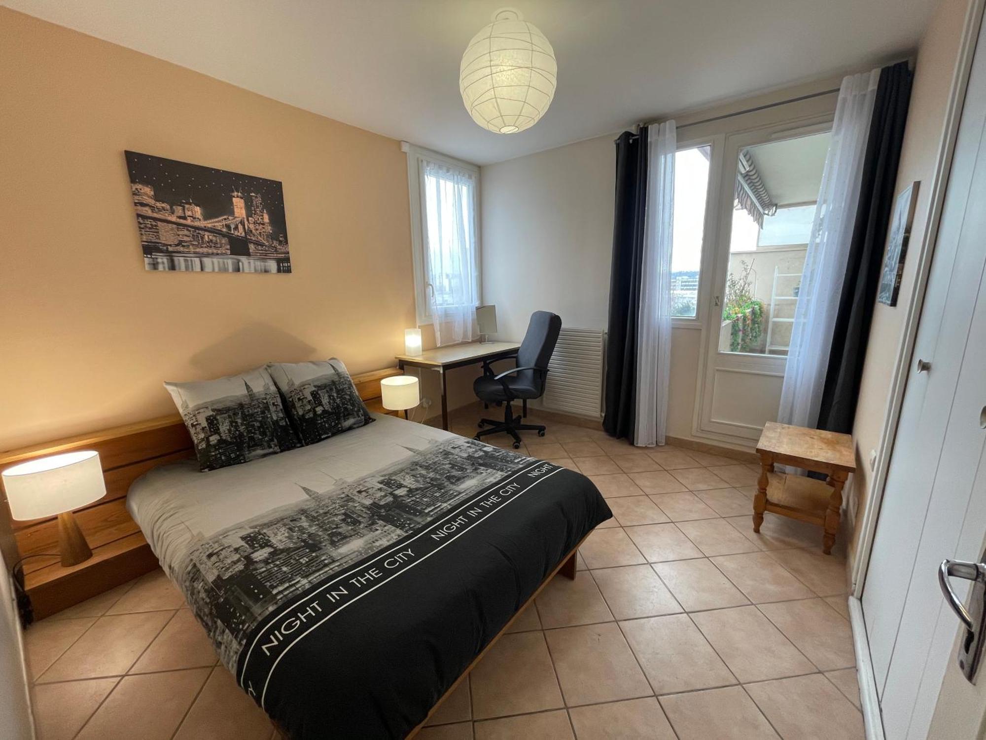 Location Privée En Colocation Dans Un En Velin Centre * Vaulx-en-Velin