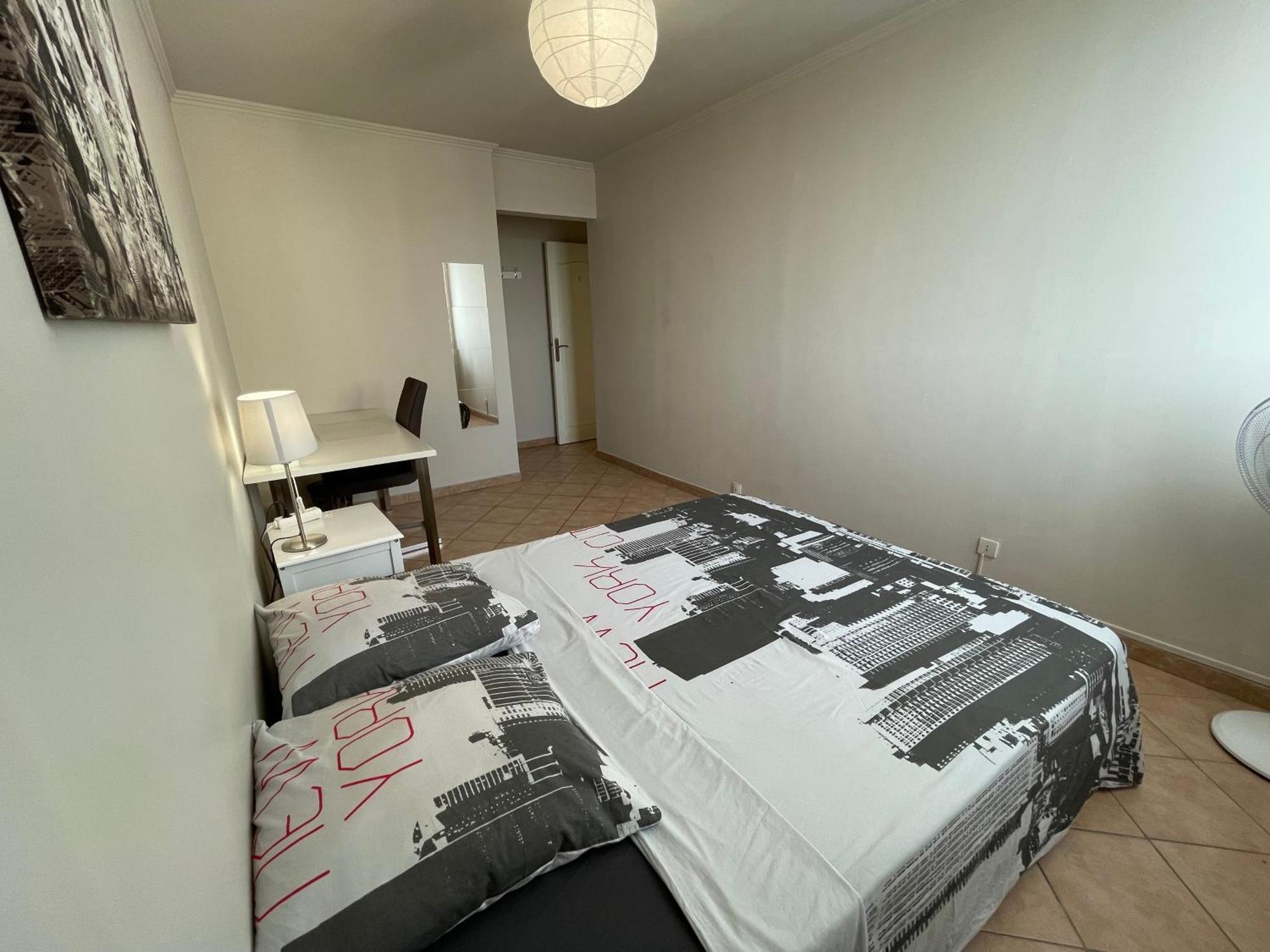 Privee En Colocation Dans Un En Velin Centre Apartment *